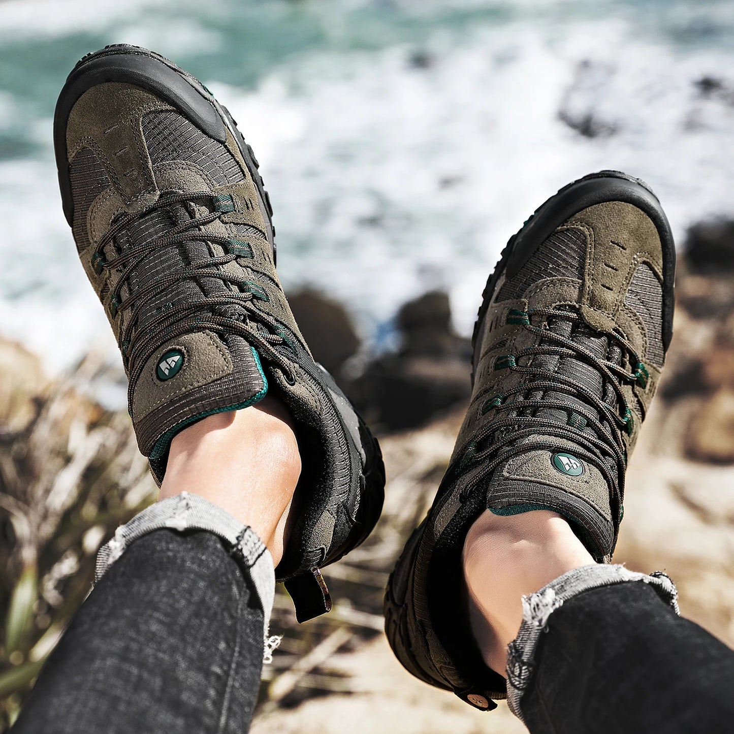 Botas de Senderismo Hombre - Impermeables y Antideslizantes | HIKEUP