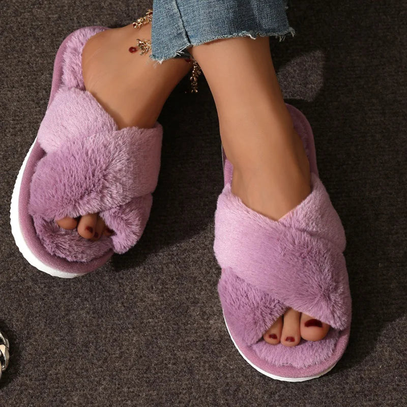 Zapatillas ZOKI de Pelo con Tiras Cruzadas - Elegancia y Confort