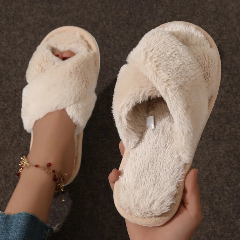 Zapatillas ZOKI de Pelo con Tiras Cruzadas - Elegancia y Confort