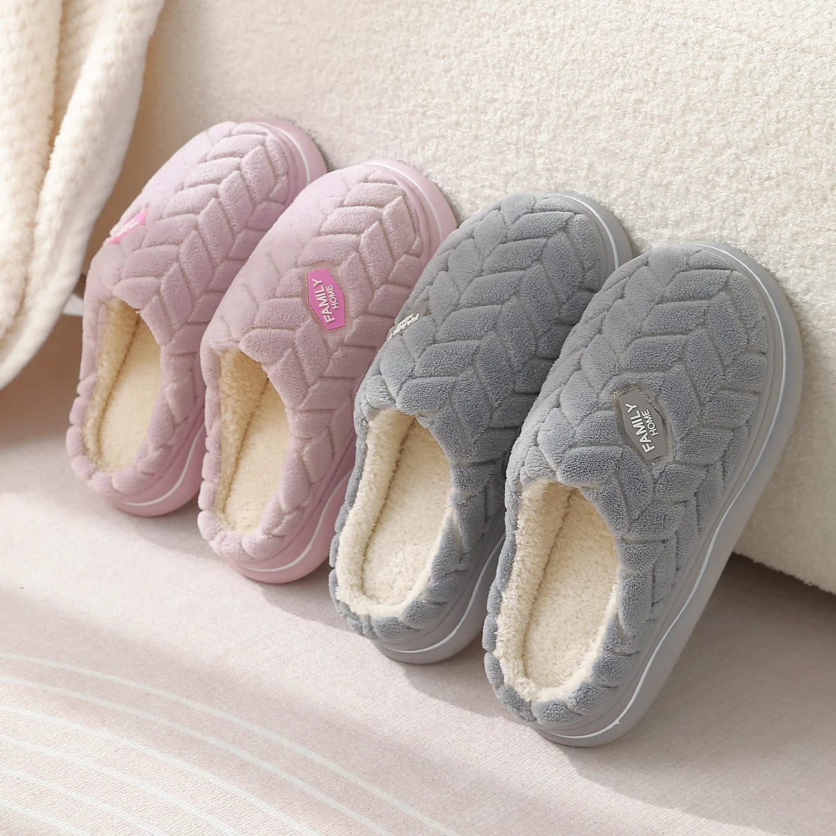 🧦 Zapatillas de Invierno Unisex | Feetiva - Cálidas y Antideslizantes (Pack Pareja - Tallas 36-44 - Estilo Básico con Toque Divertido)