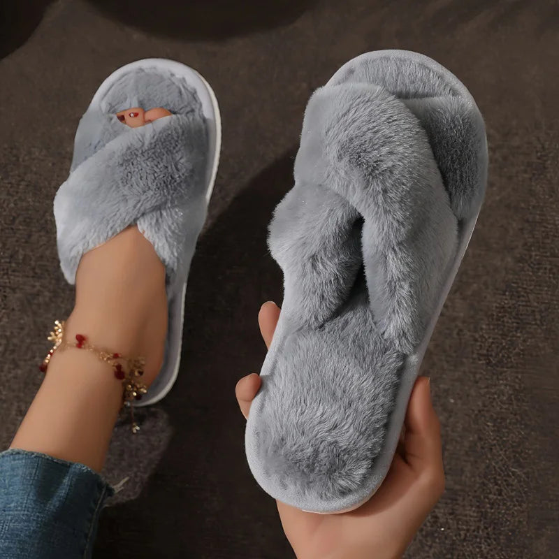 Zapatillas ZOKI de Pelo con Tiras Cruzadas - Elegancia y Confort