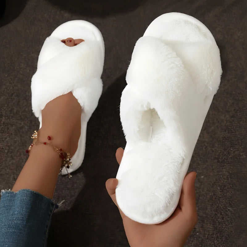 Zapatillas ZOKI de Pelo con Tiras Cruzadas - Elegancia y Confort