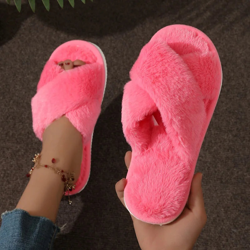 Zapatillas ZOKI de Pelo con Tiras Cruzadas - Elegancia y Confort