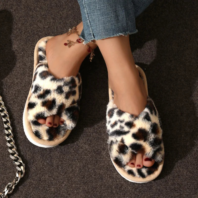 Zapatillas ZOKI de Pelo con Tiras Cruzadas - Elegancia y Confort
